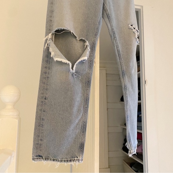 Agolde 90’s Midrise Loose Fit Distressed Jeans in Captured - Picture 12 of 14